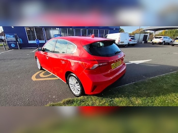 Used Ford Focus 2019 for sale - 76285563: Photo 3