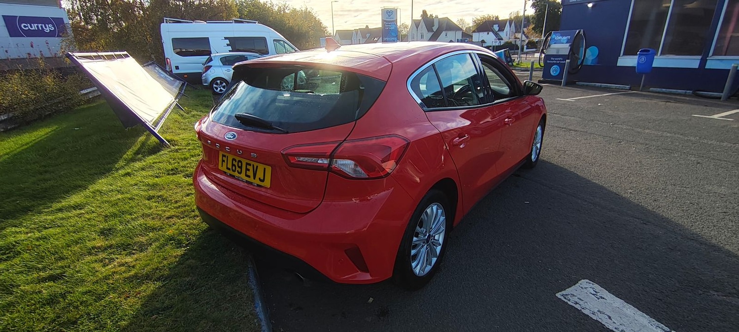 Used Ford Focus 2019 for sale - 76285563: Photo 5