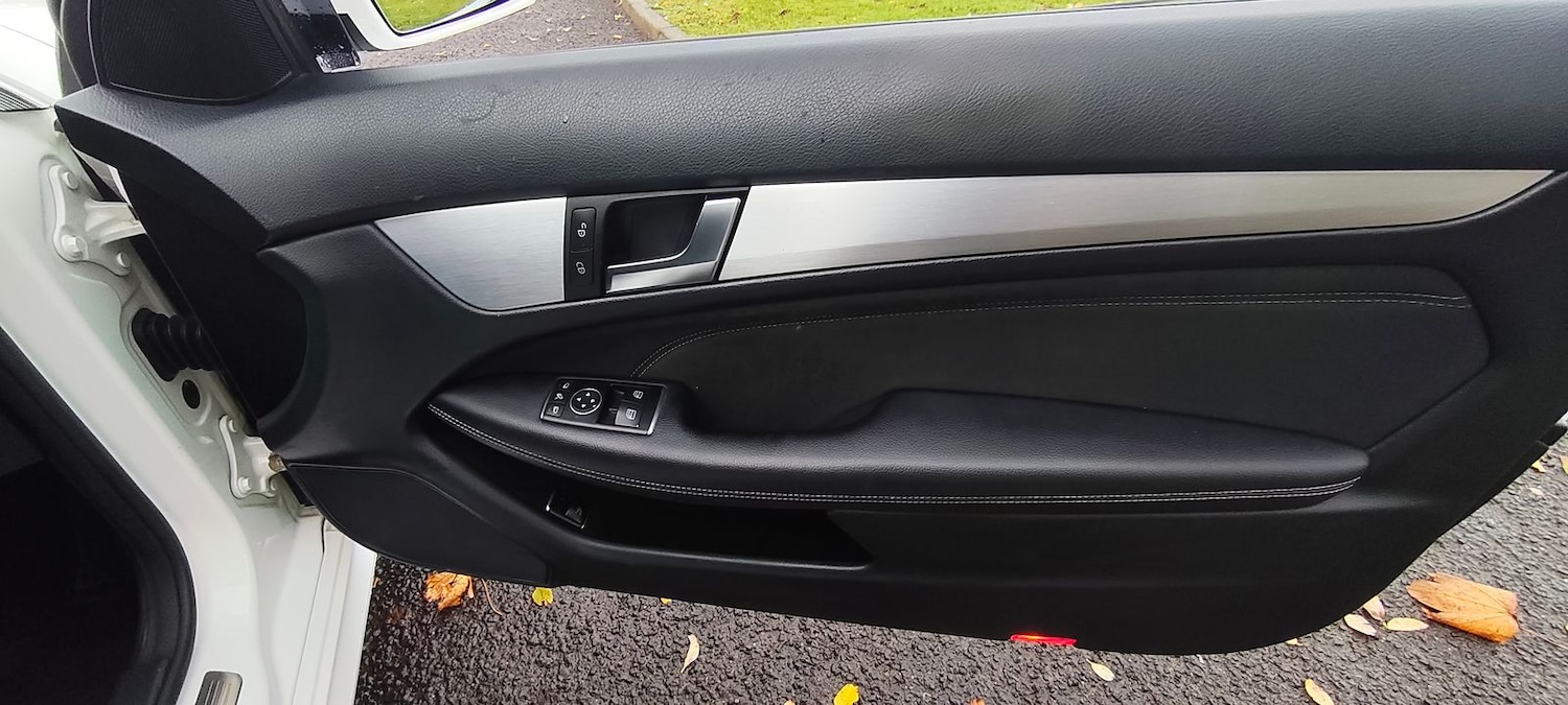 Used Mercedes-Benz C Class 2015 for sale - 76434576: Photo 10