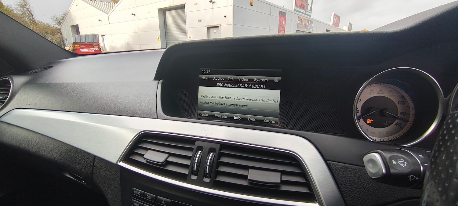 Used Mercedes-Benz C Class 2015 for sale - 76434576: Photo 13