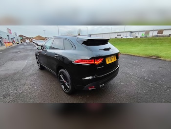 Used Jaguar F-Pace 2016 for sale - 76954569: Photo