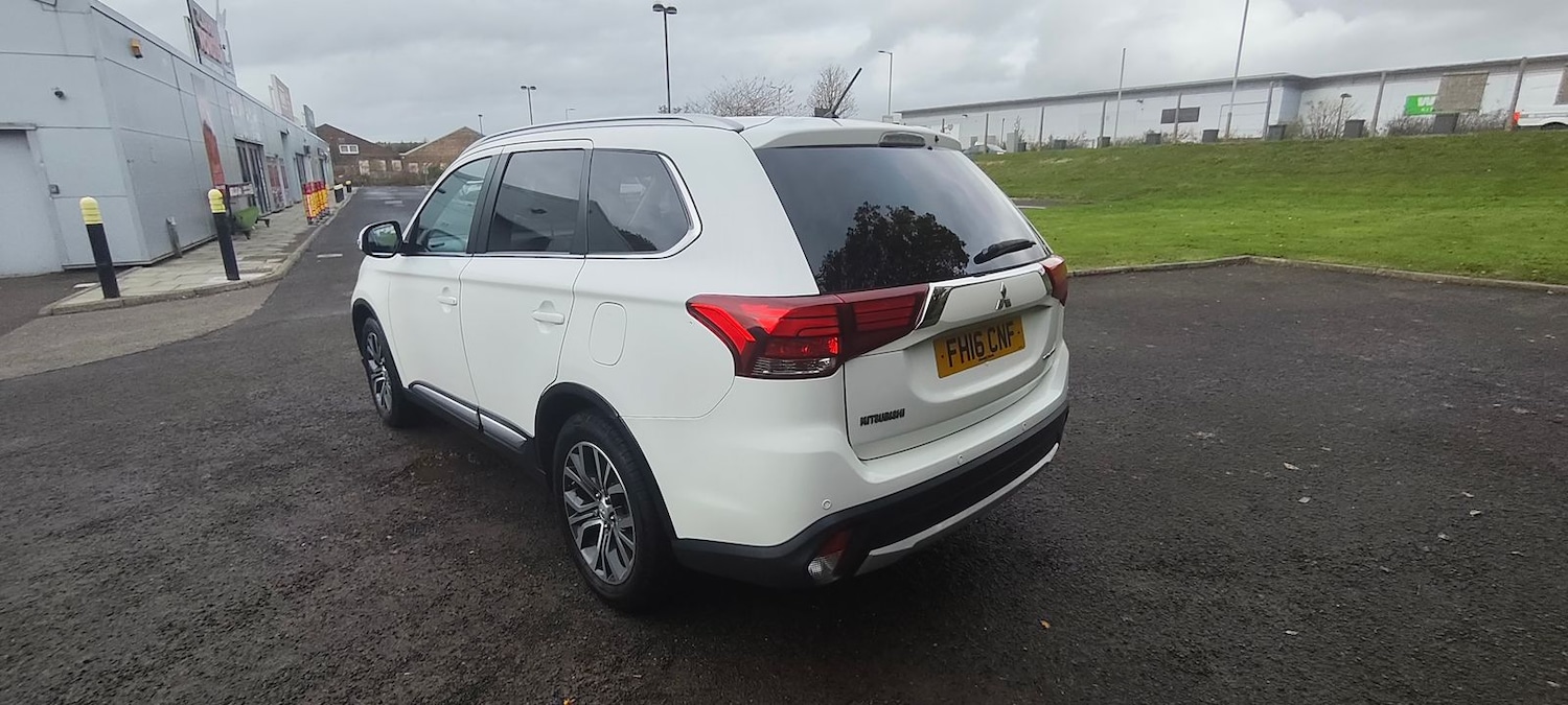 Used Mitsubishi Outlander 2016 for sale - 76420265: Photo 3