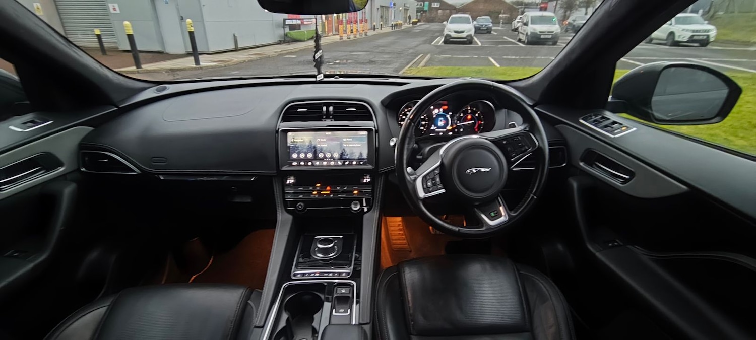 Used Jaguar F-Pace 2018 for sale - 77293527: Photo 16