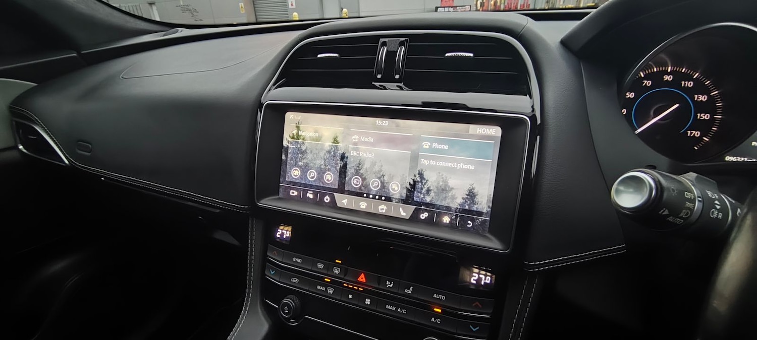 Used Jaguar F-Pace 2018 for sale - 77293527: Photo 18