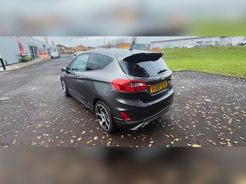 Used Ford Fiesta 2018 for sale - 76434577: Photo