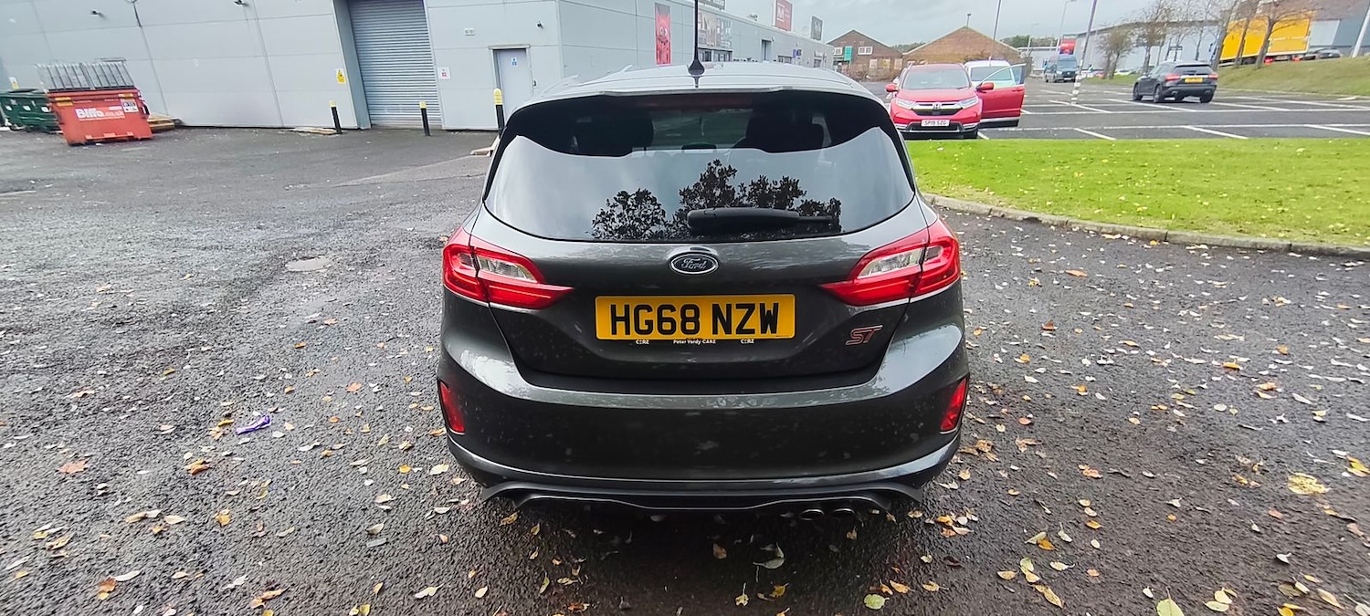 Used Ford Fiesta 2018 for sale - 76434577: Photo 4