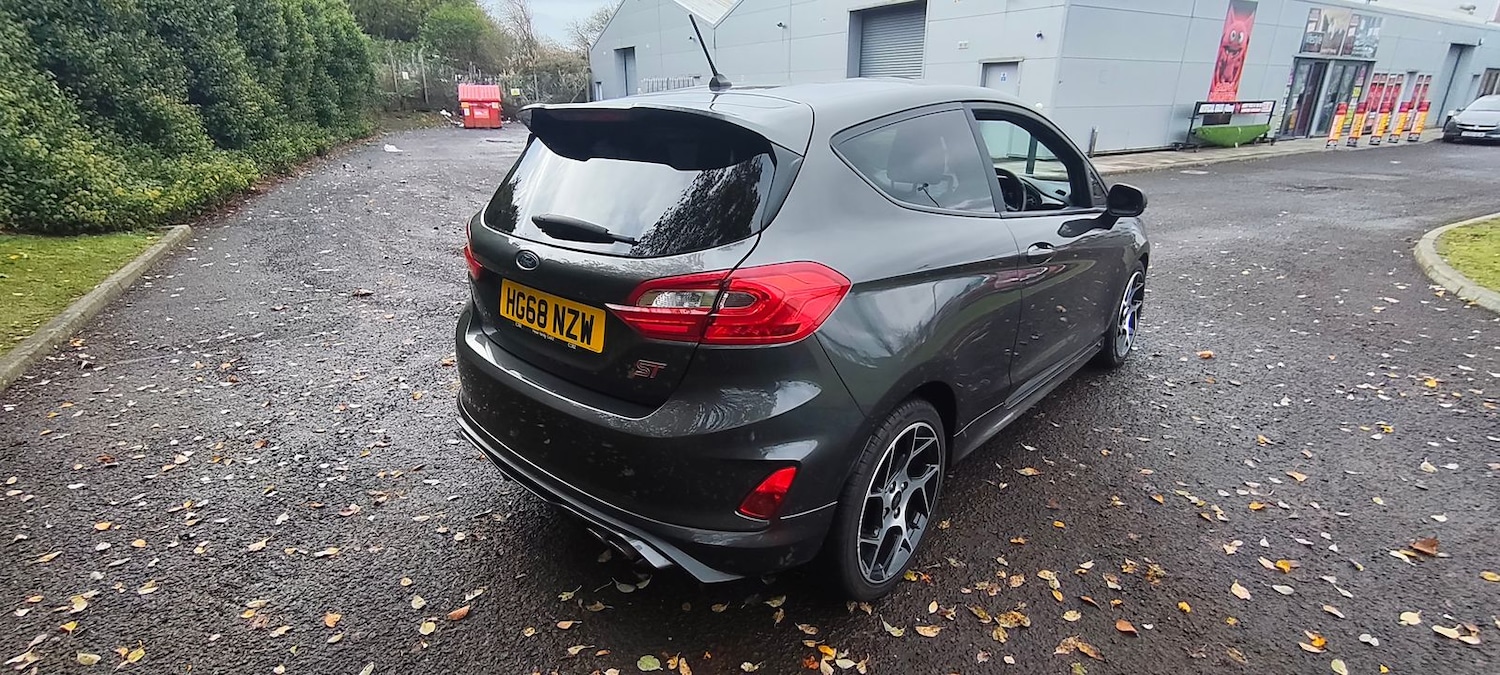 Used Ford Fiesta 2018 for sale - 76434577: Photo 5