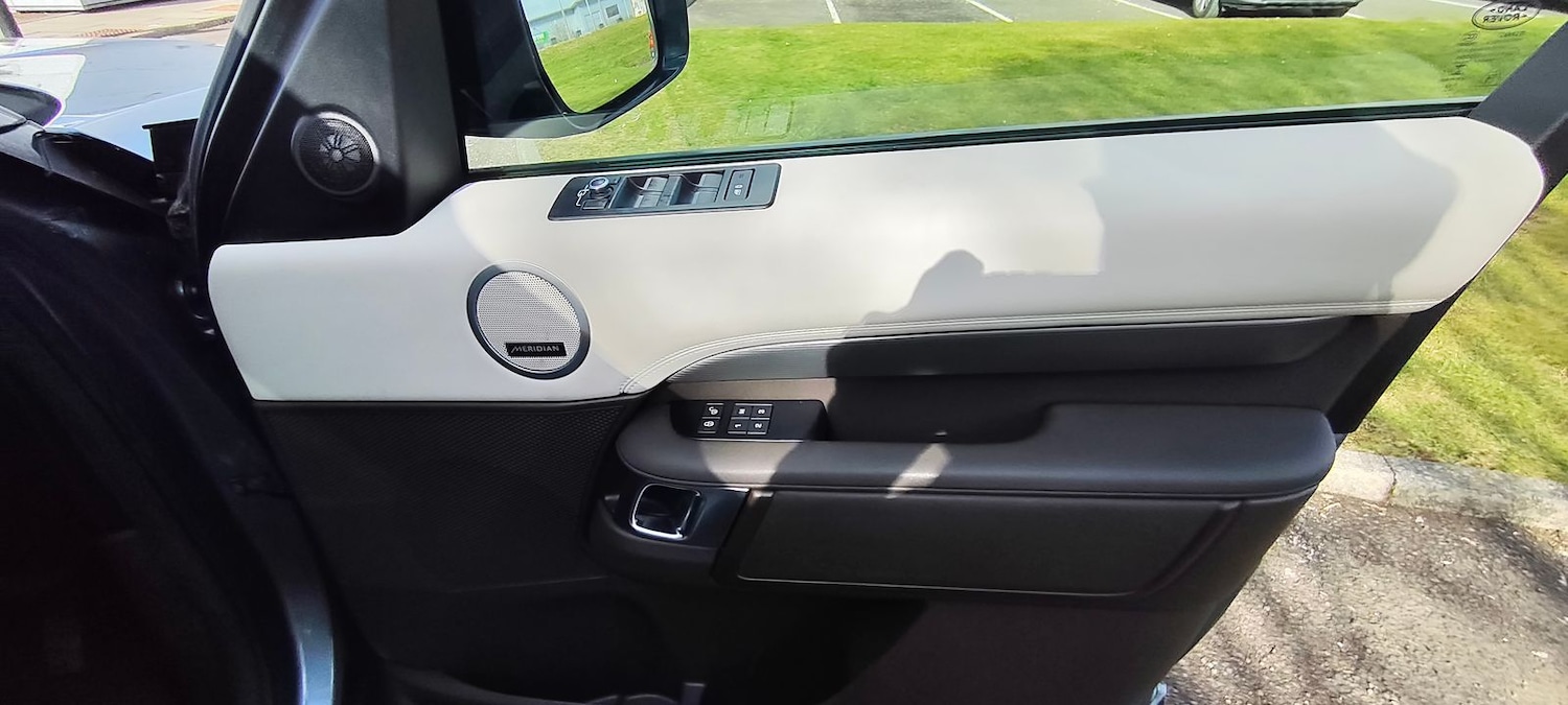 Used Land Rover Discovery 2019 for sale - 78149982: Photo 10