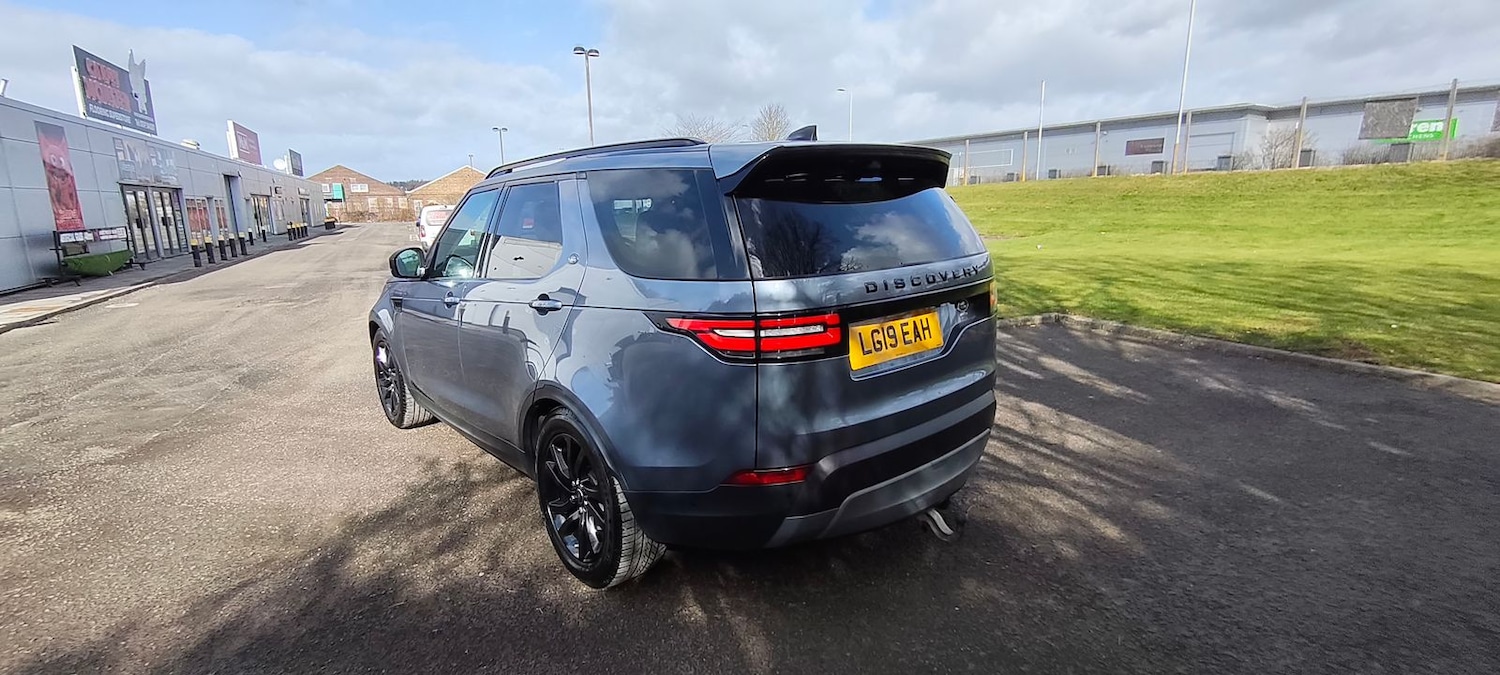 Used Land Rover Discovery 2019 for sale - 78149982: Photo 3