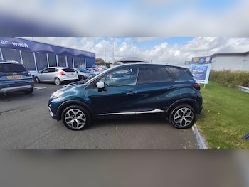 Used Renault Captur 2017 for sale - 76074472: Photo 2