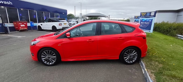 Used Ford Focus 2018 for sale - 75379021: Photo 2