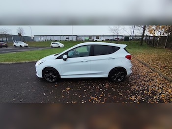 Used Ford Fiesta 2018 for sale - 76543138: Photo
