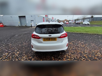 Used Ford Fiesta 2018 for sale - 76543138: Photo