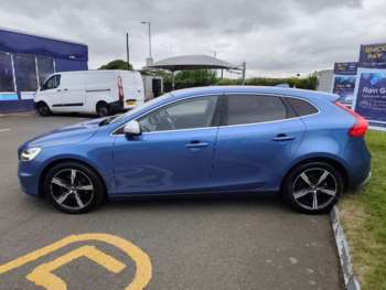 Used Volvo V40 2019 for sale - 75104549: Photo