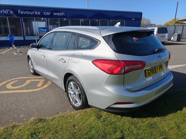 Used Ford Focus 2019 for sale - 74258725: Photo 3