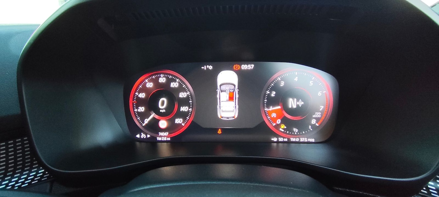 Used Volvo XC40 2020 for sale - 76966931: Photo 15