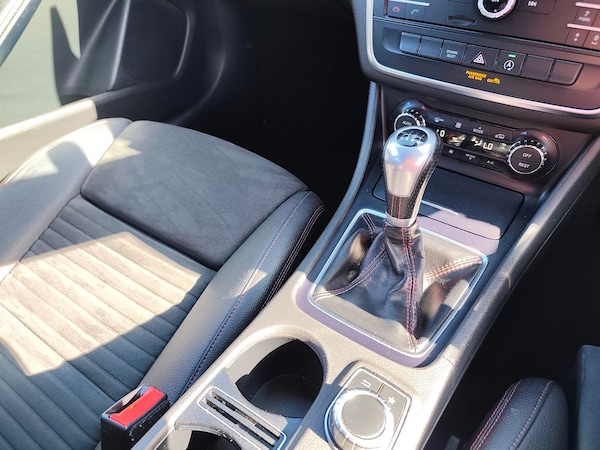 Used Mercedes-Benz GLA 2015 for sale - 74601123: Photo 17