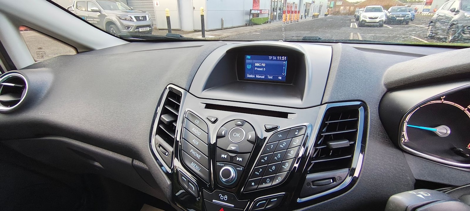 Used Ford Fiesta 2017 for sale - 76672648: Photo 16