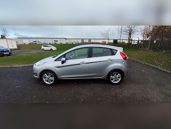 Used Ford Fiesta 2017 for sale - 76672648: Photo