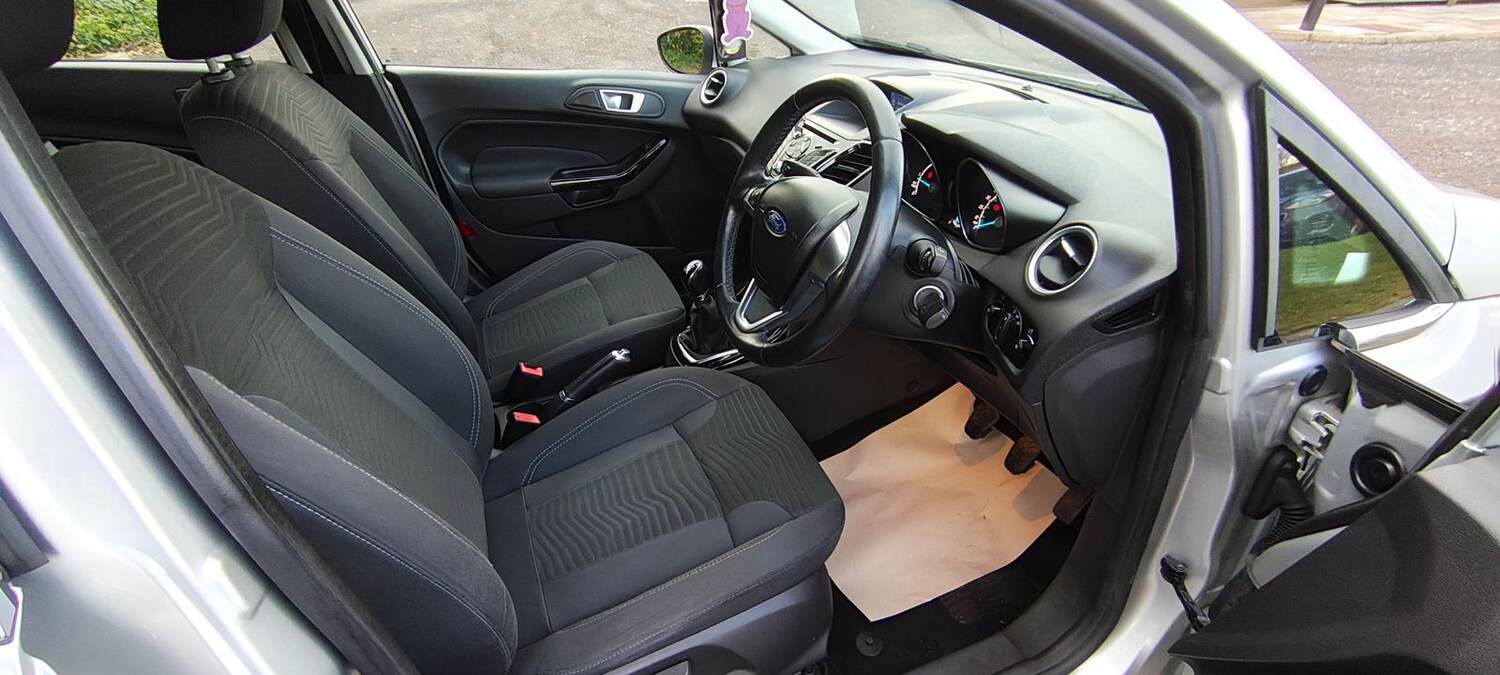 Used Ford Fiesta 2017 for sale - 76672648: Photo 9