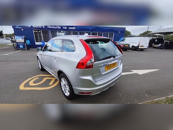 Used Volvo XC60 2016 for sale - 75648387: Photo