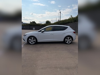 Used SEAT Leon 2019 for sale - 79182832: Photo