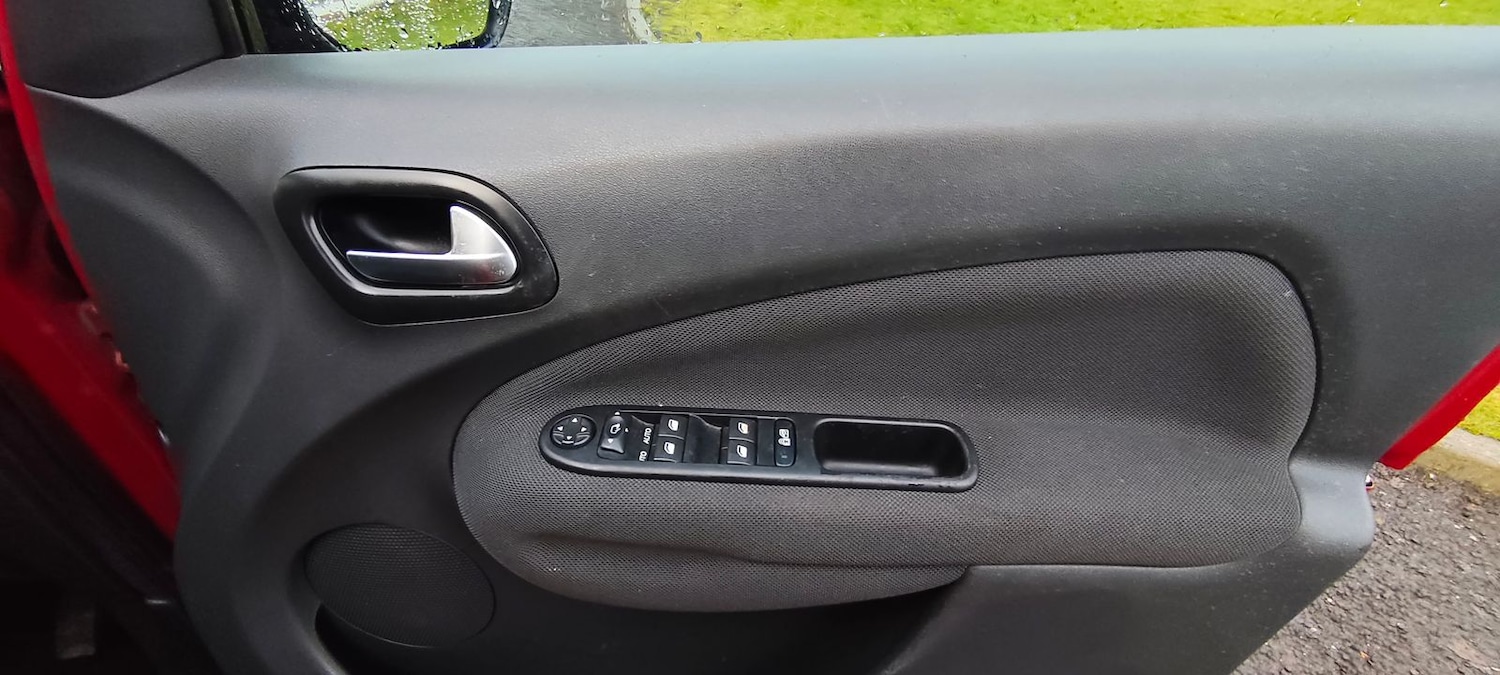 Used Citroen C3 Picasso 2017 for sale - 77401426: Photo 10