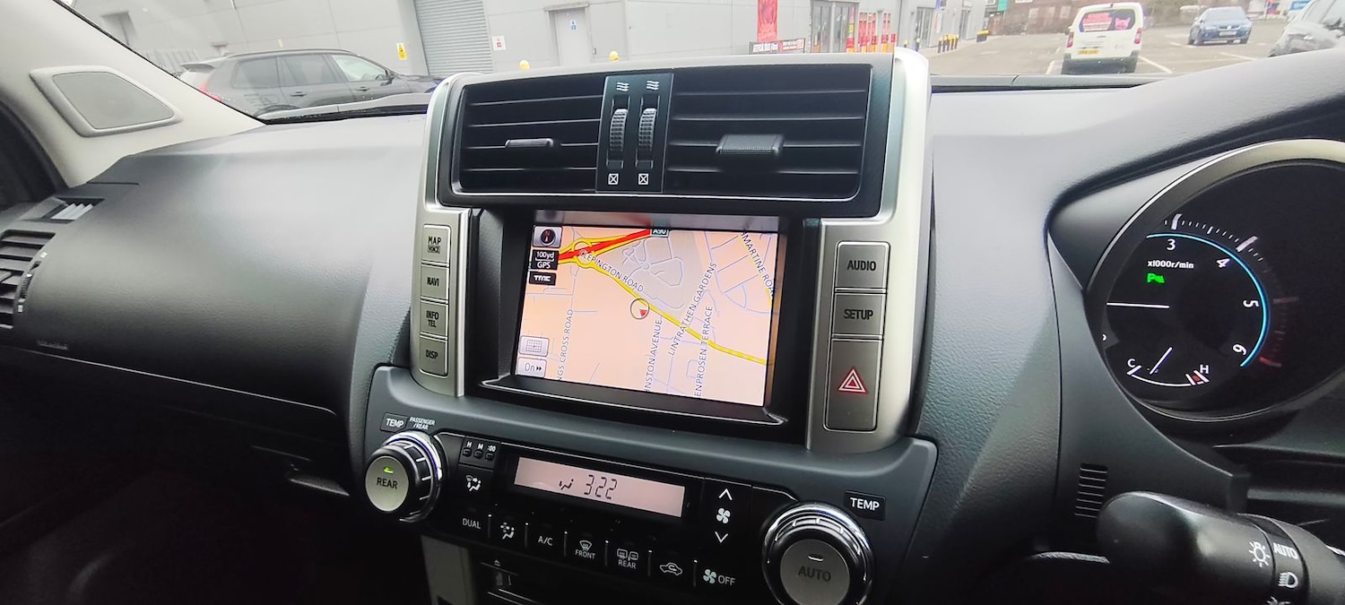 Used Toyota Land Cruiser 2013 for sale - 78049928: Photo 16