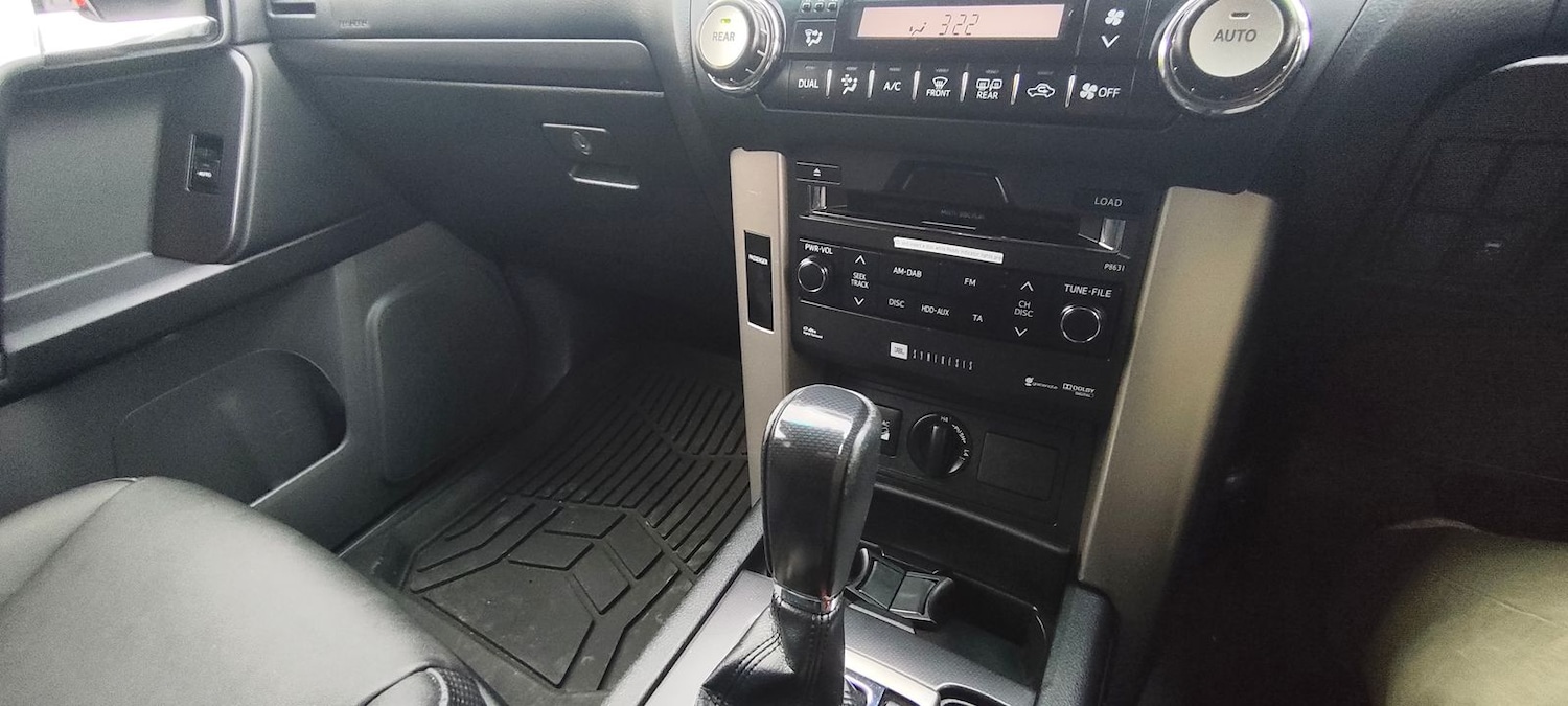 Used Toyota Land Cruiser 2013 for sale - 78049928: Photo 17