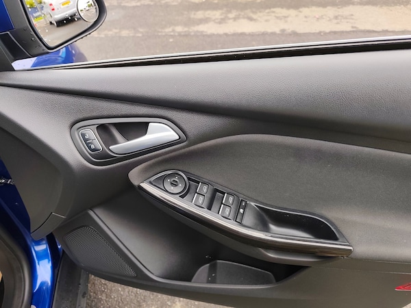Used Ford Focus 2018 for sale - 74910442: Photo 10