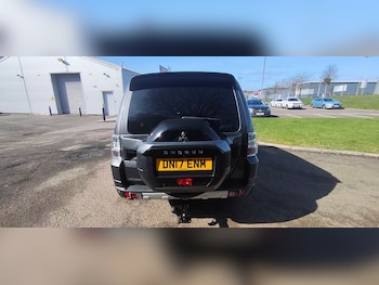 Used Mitsubishi Shogun 2017 for sale - 77771409: Photo