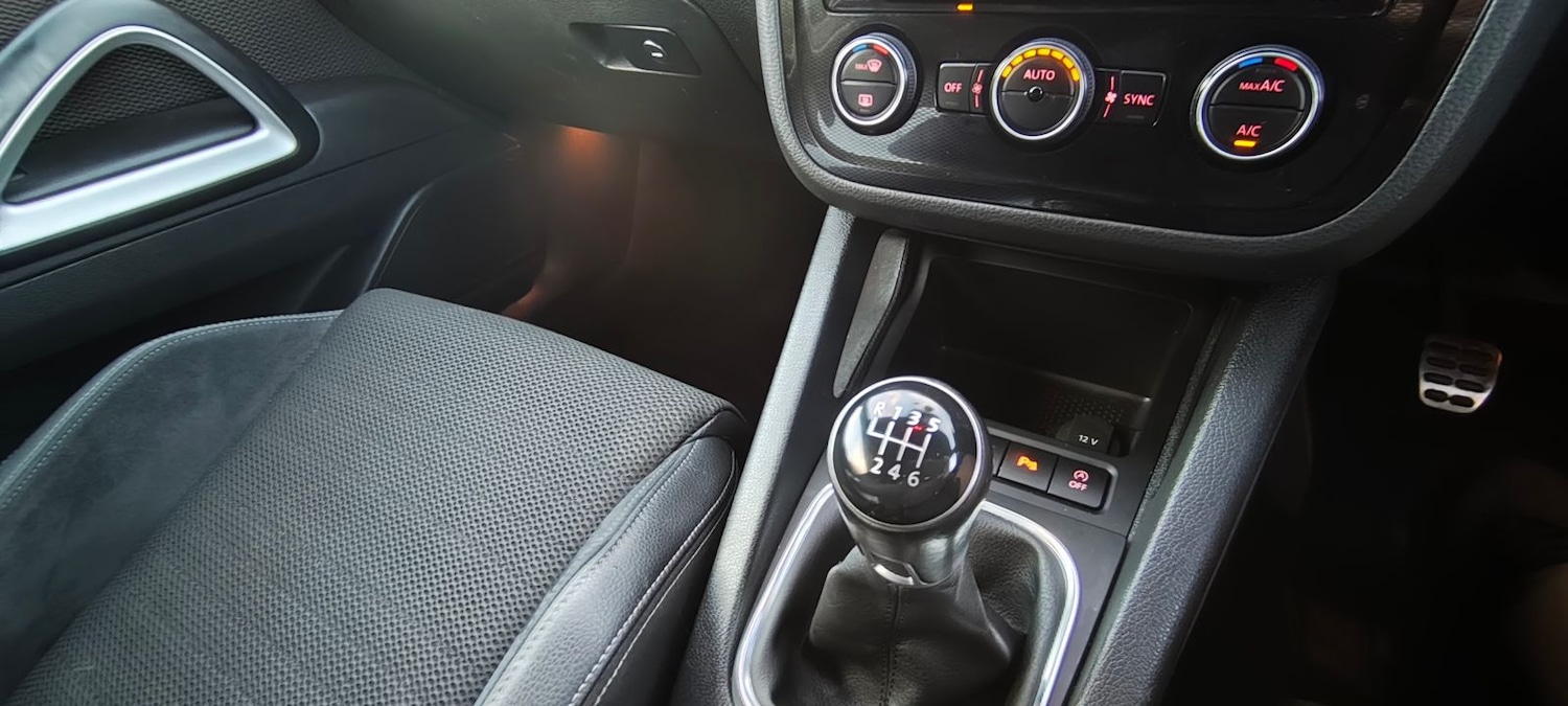 Used Volkswagen Scirocco 2017 for sale - 76574937: Photo 17