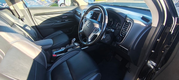 Used Mitsubishi Outlander 2016 for sale - 76248623: Photo 9
