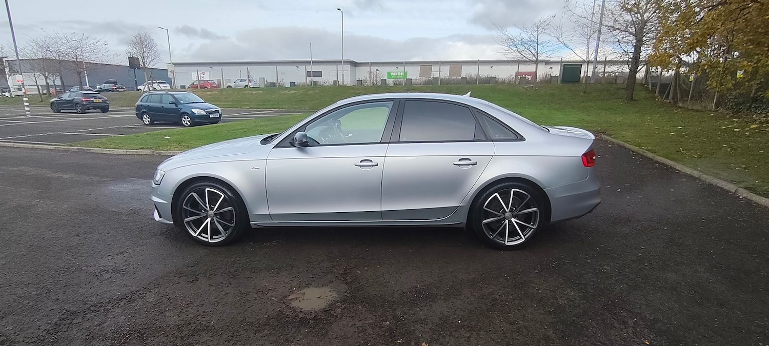 Used Audi A4 2015 for sale - 76420262: Photo 2