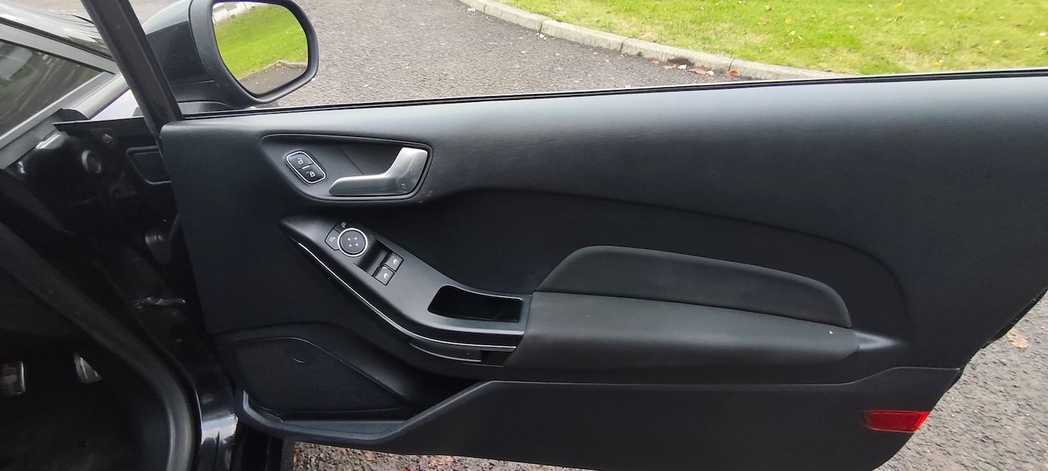 Used Ford Fiesta 2018 for sale - 76574934: Photo 10