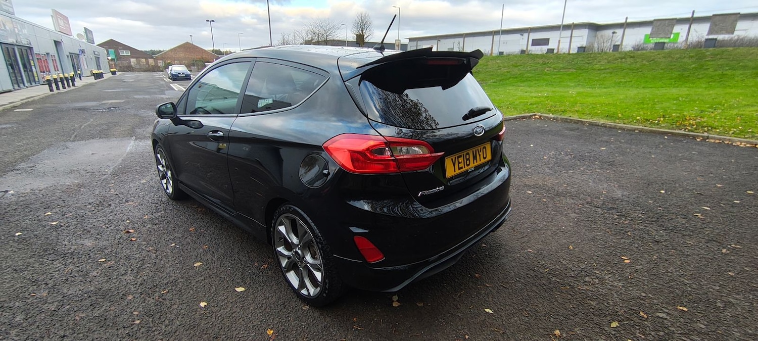 Used Ford Fiesta 2018 for sale - 76574934: Photo 3