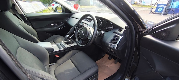 Used Jaguar E-Pace 2019 for sale - 76229360: Photo 9
