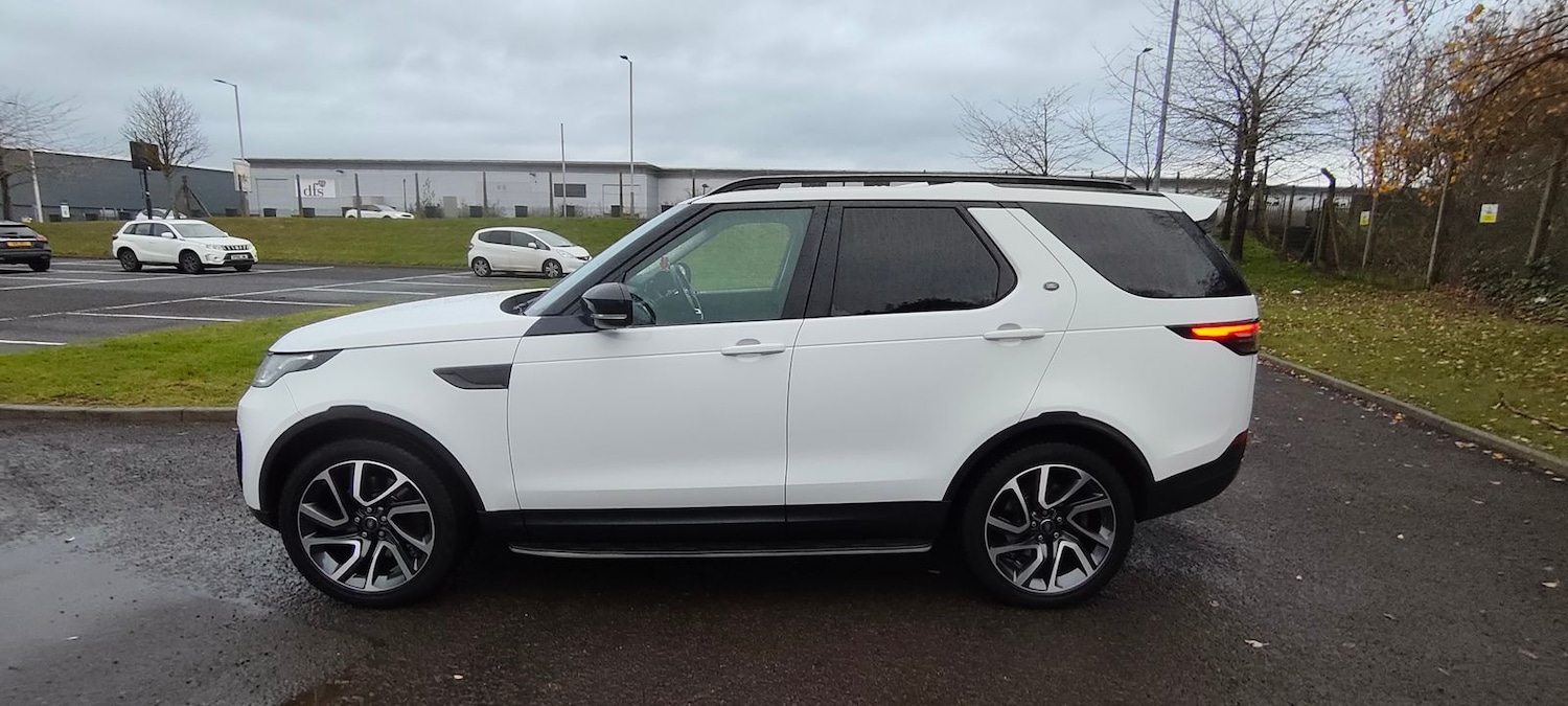 Used Land Rover Discovery 2018 for sale - 76731674: Photo 2