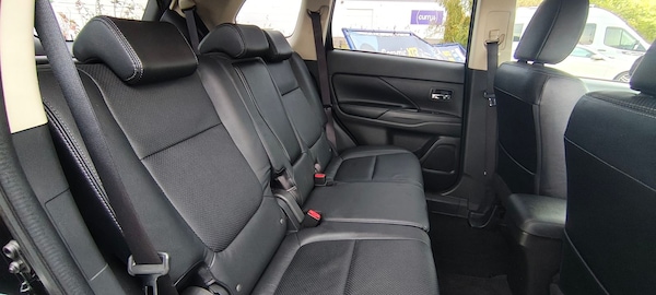 Used Mitsubishi Outlander 2018 for sale - 76203679: Photo 12