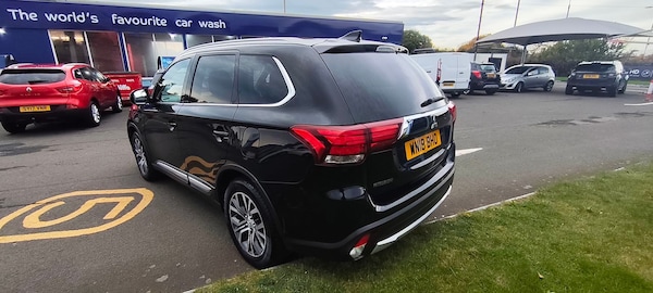 Used Mitsubishi Outlander 2018 for sale - 76203679: Photo 2