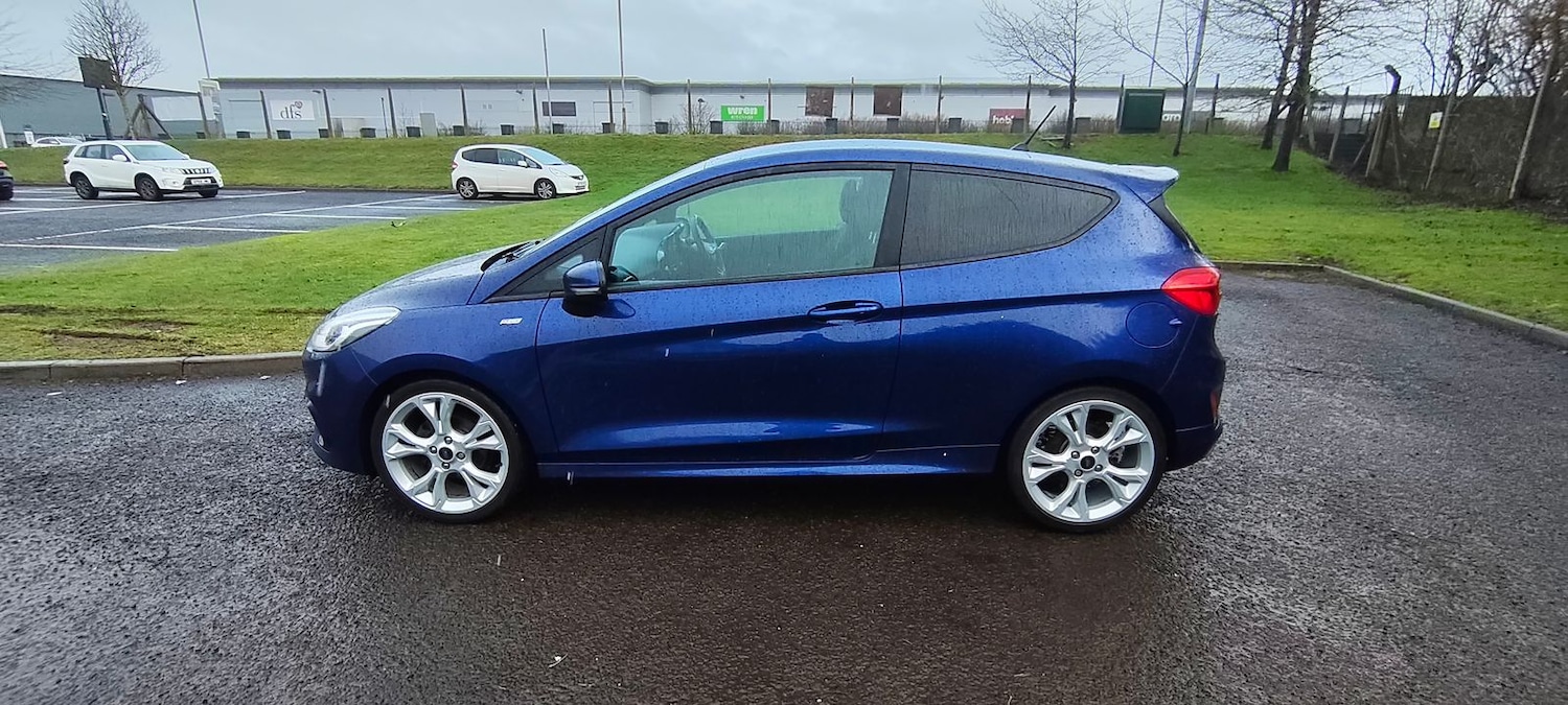 Used Ford Fiesta 2018 for sale - 77539969: Photo 2