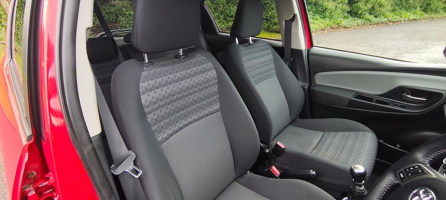 Used Toyota Yaris 2016 for sale - 77855867: Photo 11