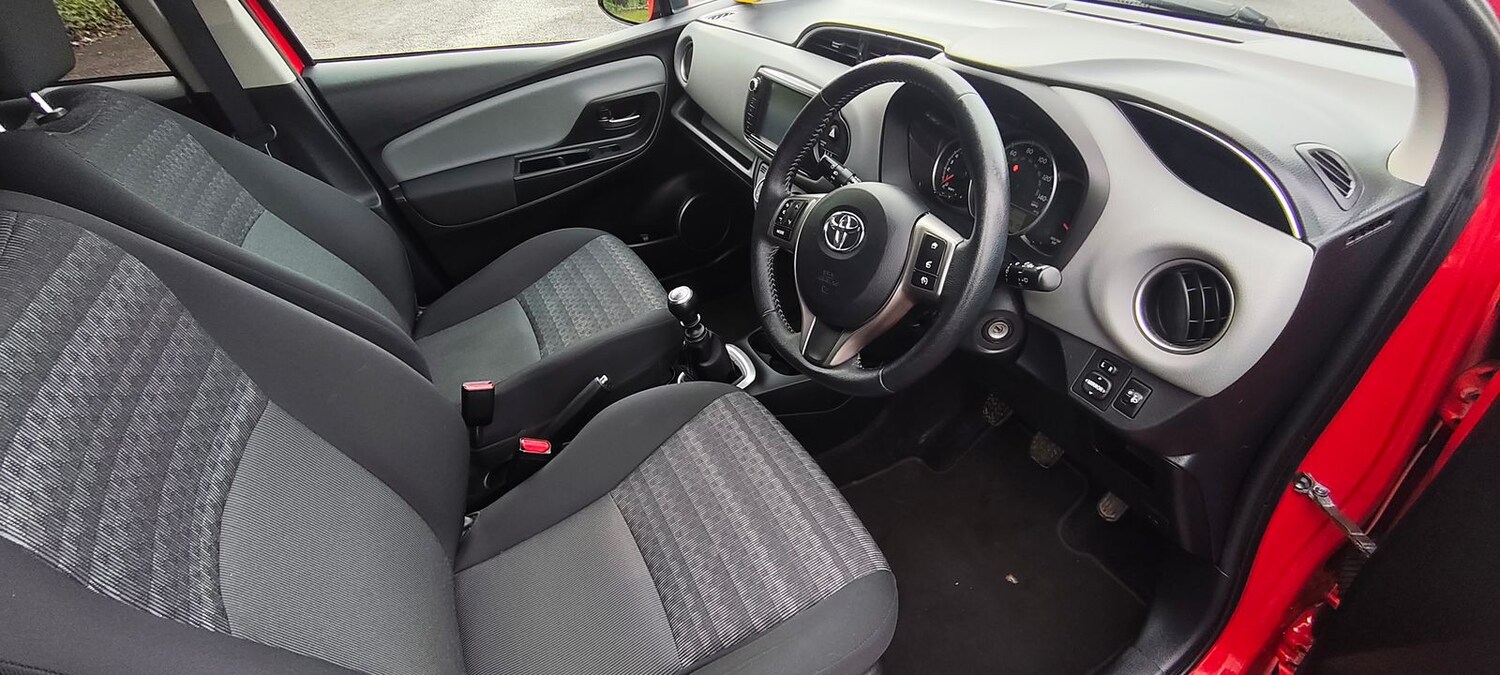 Used Toyota Yaris 2016 for sale - 77855867: Photo 9