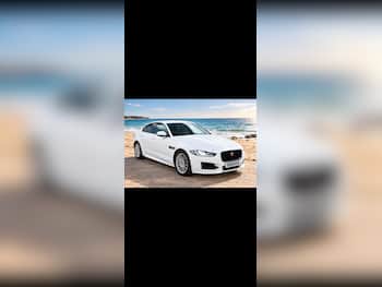 Used Jaguar XE 2019 for sale - 79828092: Photo