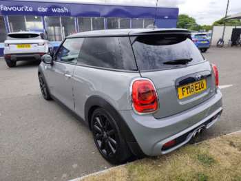 Used MINI Hatch 2018 for sale - 74852899: Photo