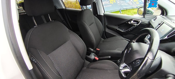 Used Peugeot 208 2019 for sale - 76261741: Photo 11
