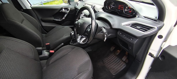 Used Peugeot 208 2019 for sale - 76261741: Photo 9