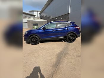 Used Nissan Qashqai 2017 for sale - 79559500: Photo