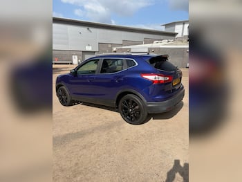 Used Nissan Qashqai 2017 for sale - 79559500: Photo