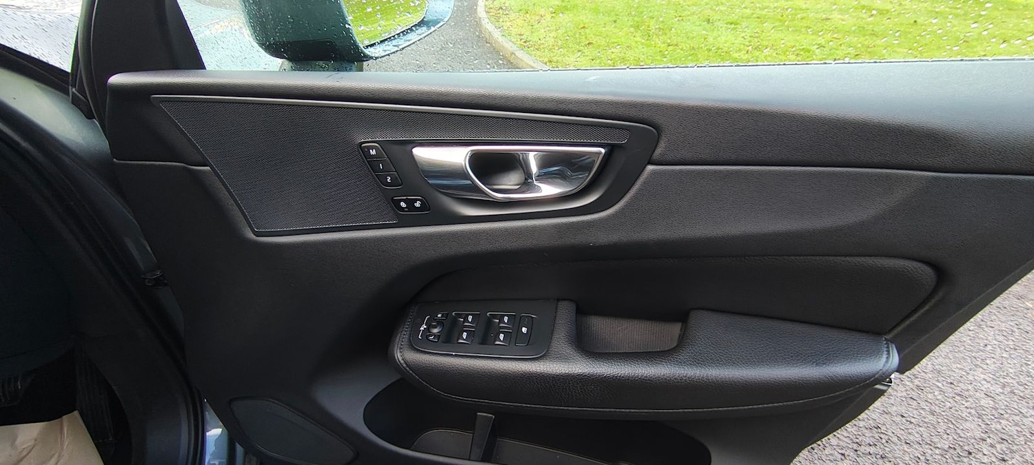 Used Volvo XC60 2018 for sale - 76389984: Photo 10